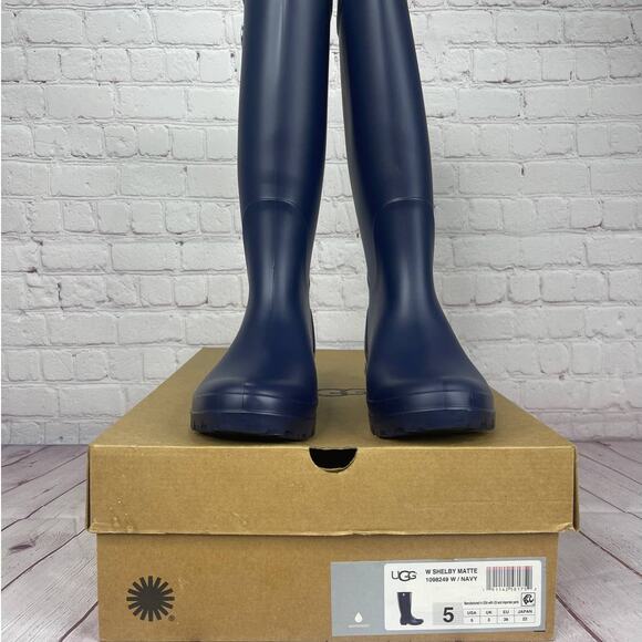 Ugg Shelby Matte Navy Rain Boots Women’s Size 5 (S/N 1098249) - Picture 11 of 11